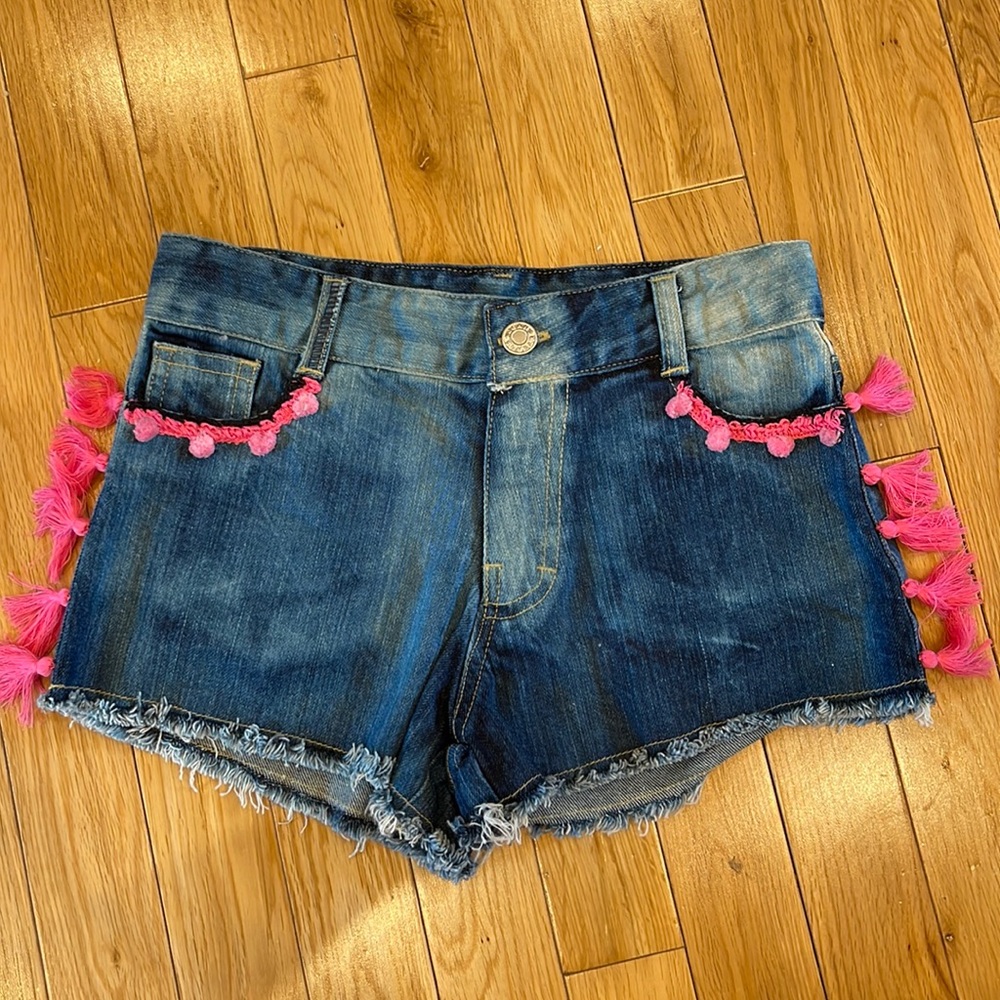 Flowers by Zoe Jean Shorts L